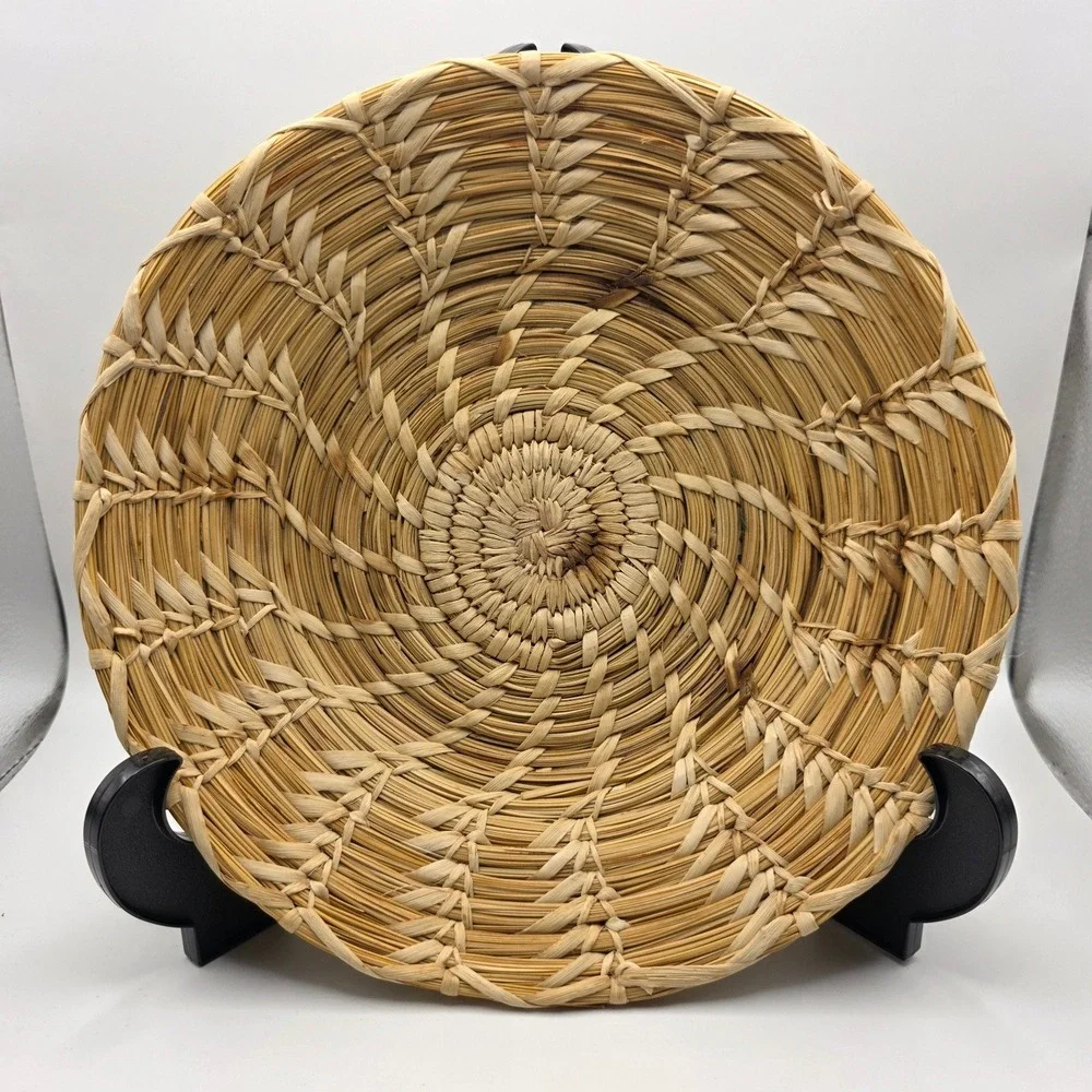 Handwoven Coiled Straw Basket Bowl Natural‎ Round Boho Wall Decor 10 inch